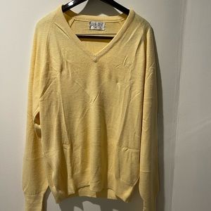 Christian Dior Soft Yellow V-Neck Pullover